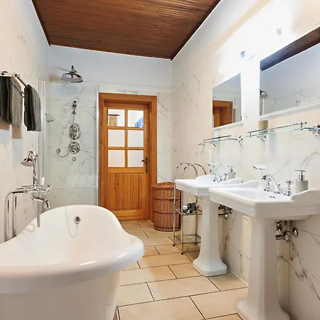 Luxurioeses Oliver In Wendorf Im Bernstein Holiday home