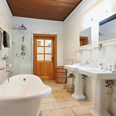 Nahe Winstongolf Schwerin Ferienhaus *